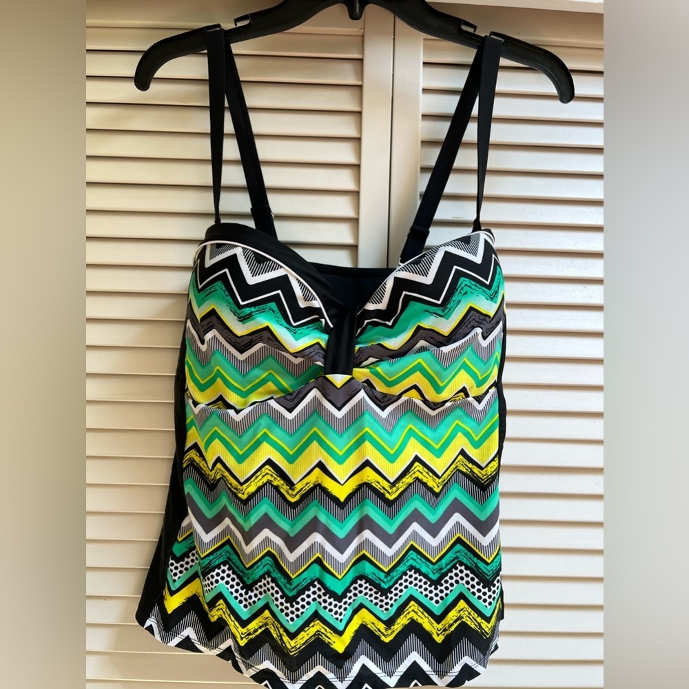 Women’s Sz Large Swimsuit Top
